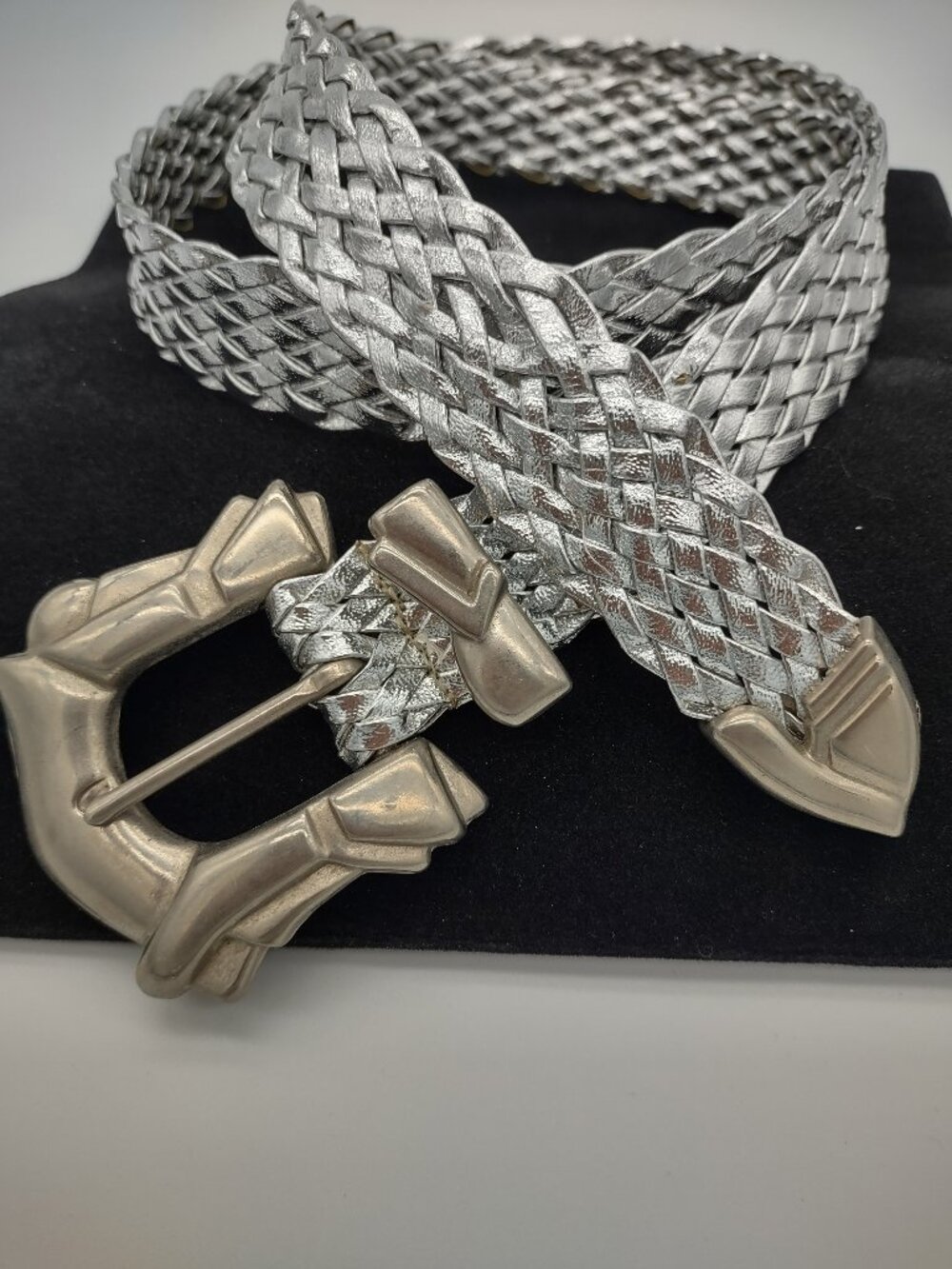 Y2K Silver Braided Metallic Belt Silver Tone Sculpted Buckle